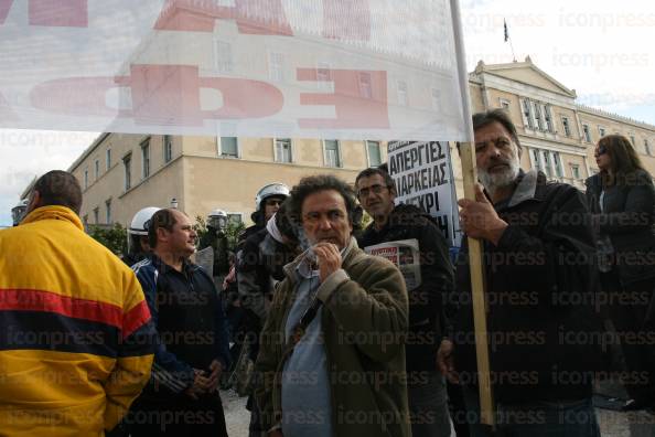 ΣΥΓΚΕΝΤΡΩΣΗ-ΠΟΡΕΙΑ-ΔΙΑΜΑΡΤΥΡΙΑΣ-ΠΡΟΣ-ΒΟΥΛΗ-1