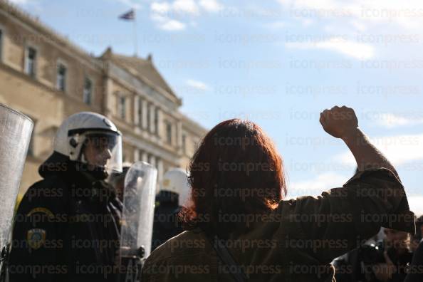 ΣΥΓΚΕΝΤΡΩΣΗ-ΠΟΡΕΙΑ-ΔΙΑΜΑΡΤΥΡΙΑΣ-ΠΡΟΣ-ΒΟΥΛΗ-17