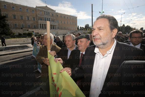 ΣΥΓΚΕΝΤΡΩΣΗ-ΔΙΑΜΑΡΤΥΡΙΑΣ-ΔΗΜΑΡΧΩΝ-ΣΥΝΤΑΓΜΑ