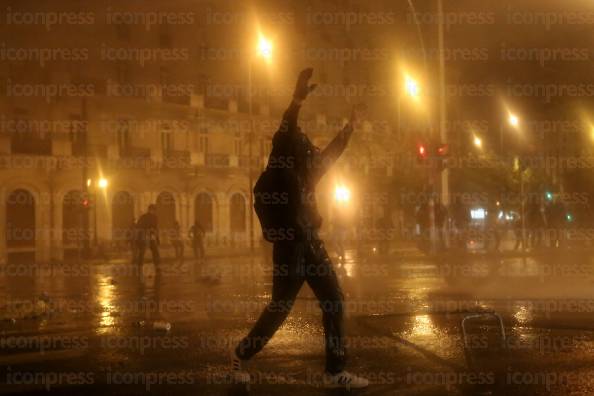 ΑΘΗΝΑ-ΕΠΕΙΣΟΔΙΑ-ΣΥΓΚΕΝΤΡΩΣΗ-ΚΑΤΑ-ΜΝΗΜΟΝΙΟΥ-4