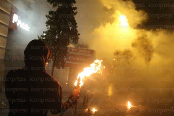 ΑΘΗΝΑ-ΕΠΕΙΣΟΔΙΑ-ΣΥΓΚΕΝΤΡΩΣΗ-ΚΑΤΑ-ΜΝΗΜΟΝΙΟΥ-22