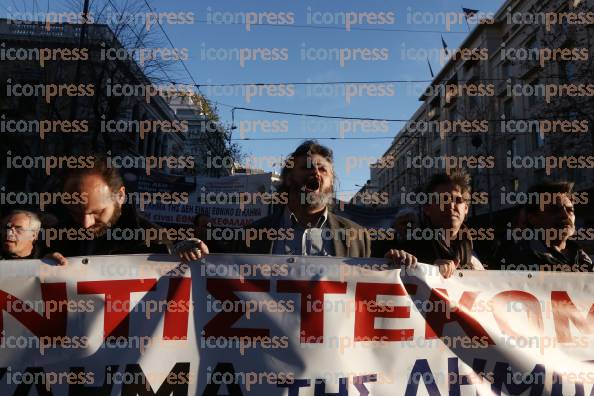 ΑΘΗΝΑ-ΣΥΓΚΕΝΤΡΩΣΗ-ΔΙΑΜΑΡΤΥΡΙΑΣ-ΠΟΡΕΙΑ-ΠΡΟΣ-2