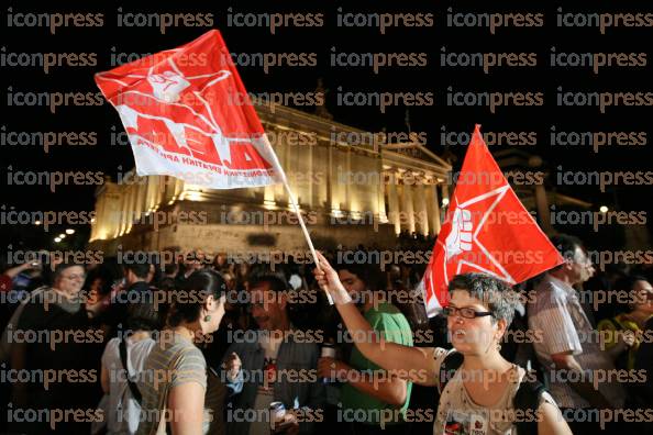 ΠΡΟΕΔΡΟΣ-ΣΥΡΙΖΑ-ΤΣΙΠΡΑΣ-ΕΚΛΟΓΙΚΟ-ΚΕΝΤΡΟ-1