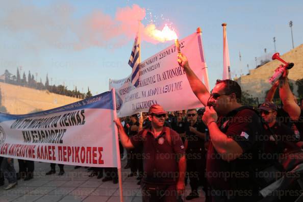 ΑΘΗΝΑ-ΣΥΓΚΕΝΤΡΩΣΗ-ΔΙΑΜΑΡΤΥΡΙΑ-ΕΝΣΤΟΛΩΝ-6