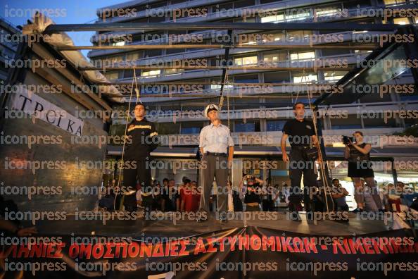 ΑΘΗΝΑ-ΣΥΓΚΕΝΤΡΩΣΗ-ΔΙΑΜΑΡΤΥΡΙΑ-ΕΝΣΤΟΛΩΝ