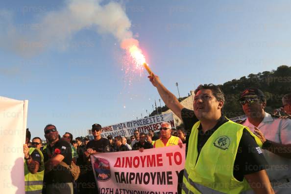 ΑΘΗΝΑ-ΣΥΓΚΕΝΤΡΩΣΗ-ΔΙΑΜΑΡΤΥΡΙΑ-ΕΝΣΤΟΛΩΝ