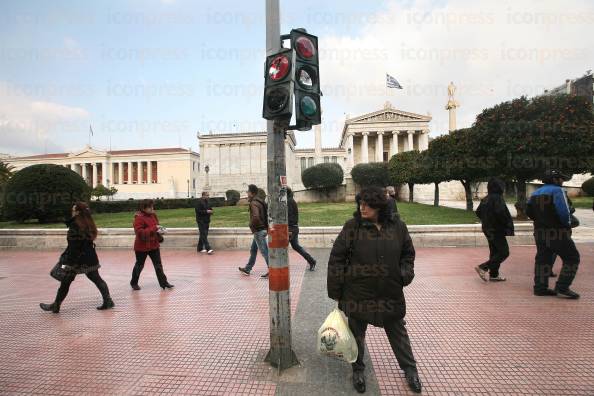 ΧΩΡΙΣ-ΦΑΝΑΡΙΑ-ΠΑΡΑΜΕΝΟΥΝ-ΚΕΝΤΡΙΚΟΙ-ΔΡΟΜΟΙ