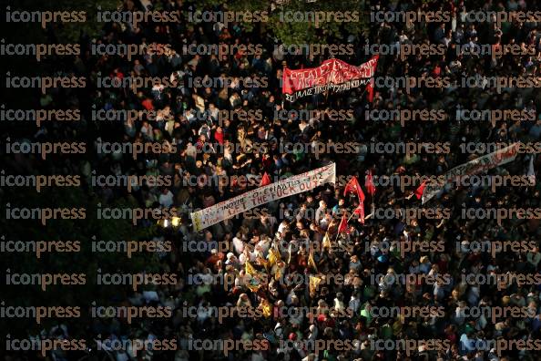 ΑΘΗΝΑ-ΑΝΤΙΔΡΑΣΕΙΣ-ΕΡΓΑΖΟΜΕΝΩΝ-ΣΤΗΝ-ΥΠΟΓΡΑΦΗ-31