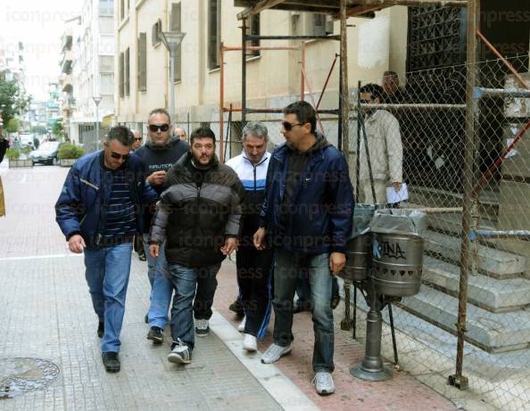 ΣΤΟΝ-ΕΙΣΑΓΓΕΛΕΑ-ΑΤΟΜΑ-ΣΥΝΕΛHΦΘΗΣΑΝ-ΛΗΣΤΕΙΑ-5