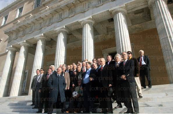 ΕΠΙΣΚΕΨΗ-ΣΤΗ-ΒΟΥΛΗ-ΒΕΤΕΡΑΝΩΝ-ΠΟΔΟΣΦΑΙΡΙΣΤΩΝ-ΤΟΥ-ΟΛΥΜΠΙΑΚΟΥ-ICON-PRESS-ΤΖΑΜΑΡΟΣ-ΠΑΝΑΓΙΩΤΗΣ