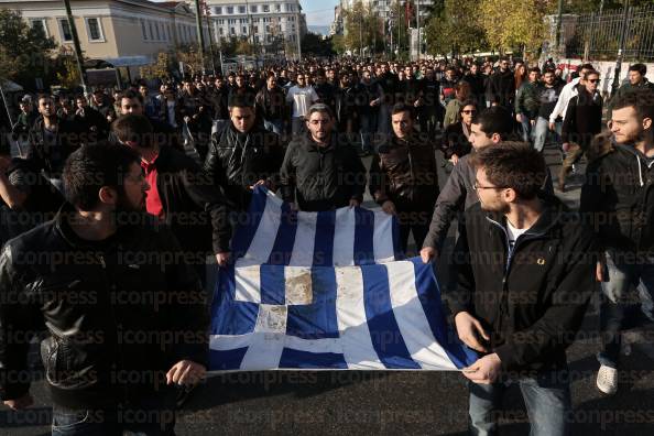 ΠΟΡΕΙΑ-ΠΡΟΣ-ΑΜΕΡΙΚΑΝΙΚΗ-ΠΡΕΣΒΕΙΑ-ΕΠΕΤΕΙΟ-3