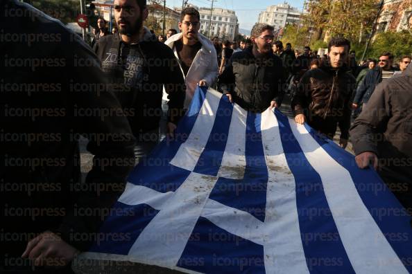 ΠΟΡΕΙΑ-ΠΡΟΣ-ΑΜΕΡΙΚΑΝΙΚΗ-ΠΡΕΣΒΕΙΑ-ΕΠΕΤΕΙΟ-4