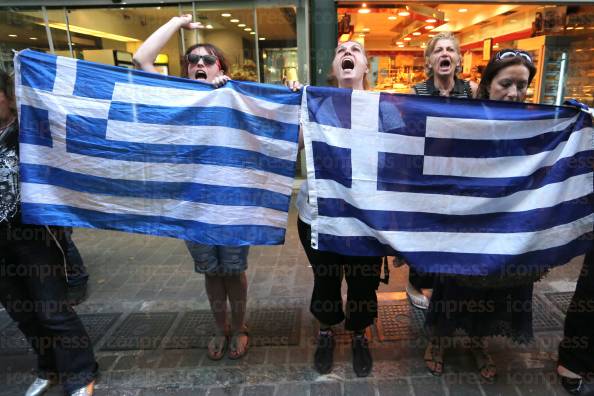 ΠΟΛΙΤΕΣ-ΑΠΟΔΟΚΙΜΑΣΑΝ-ΥΠΟΥΡΓΟ-ΟΙΚΟΝΟΜΙΚΩΝ-ΓΕΡΜΑΝΙΑΣ-8