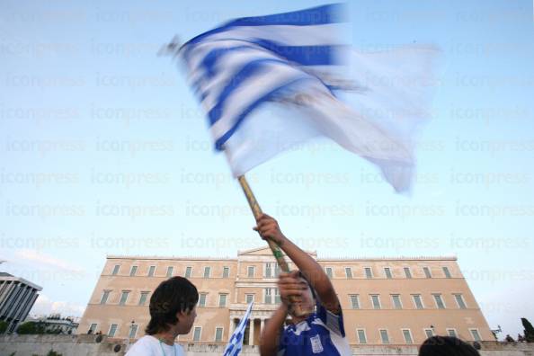 ΣΥΝΕΧΙΖΟΥΝ-ΜΕΡΑ-ΣΥΓΚΕΝΤΡΩΝΟΝΤΑΙ-ΑΓΑΝΑΚΤΙΣΜΕΝΟΙ-ΣΥΝΤΑΓΜΑ-4