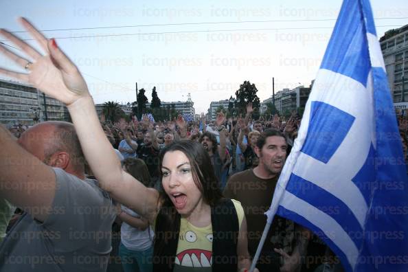 ΣΥΝΕΧΙΖΟΥΝ-ΜΕΡΑ-ΣΥΓΚΕΝΤΡΩΝΟΝΤΑΙ-ΑΓΑΝΑΚΤΙΣΜΕΝΟΙ-ΣΥΝΤΑΓΜΑ