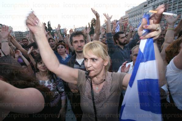 ΣΥΝΕΧΙΖΟΥΝ-ΜΕΡΑ-ΣΥΓΚΕΝΤΡΩΝΟΝΤΑΙ-ΑΓΑΝΑΚΤΙΣΜΕΝΟΙ-ΣΥΝΤΑΓΜΑ-8