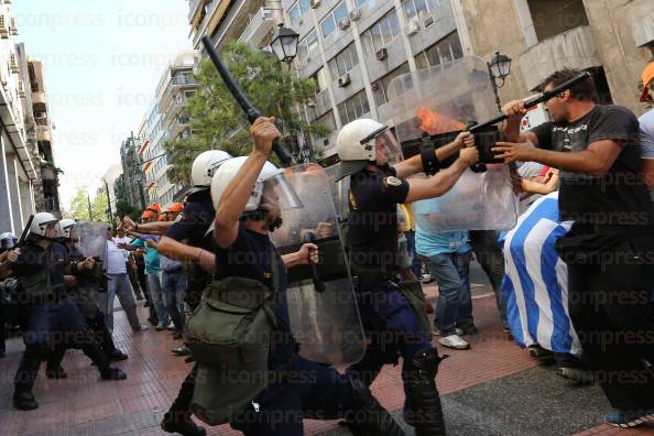 ΜΗΧΑΝΟΚΙΝΗΤΗ-ΠΟΡΕΙΑ-ΔΙΑΜΑΡΤΥΡΙΑΣ-ΜΕΤΡΑ-ΚΕΝΤΟ