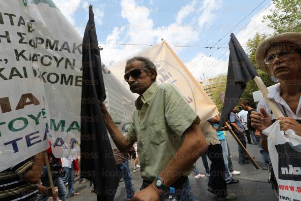 ΣΥΓΚΕΝΤΡΩΣΗ-ΣΤΗΝ-ΠΛΑΤΕΙΑ-ΚΛΑΥΘΜΩΝΟΣ-ΠΟΡΕΙΑ-6