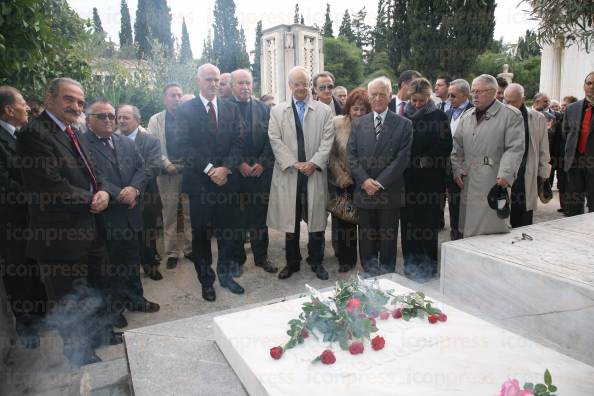 ΤΡΙΣΑΓΙΟ-ΣΤΟΝ-ΤΑΦΟ-ΓΕΩΡΓΙΟΥ-ΠΑΠΑΝΔΡΕΟΥ-4