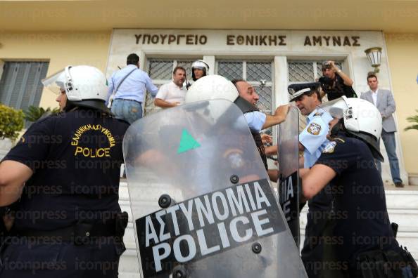 ΕΡΓΑΖΟΜΕΝΟΙ-ΝΑΥΠΗΓΕΙΑ-ΣΚΑΡΑΜΑΓΚΑ-ΕΙΣΑΒΑΛΑΝ-ΥΠΟΥΡΓΕΙΟ