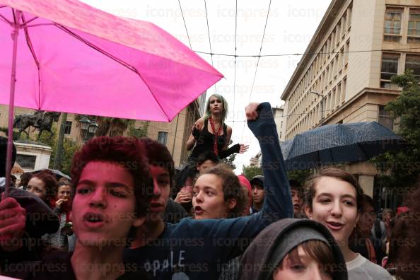 ΑΘΗΝΑ-ΣΥΓΚΕΝΤΡΩΣΗ-ΠΟΡΕΙΑ-ΔΙΑΜΑΡΤΥΡΙΑΣ-ΜΑΘΗΤΩΝ-8