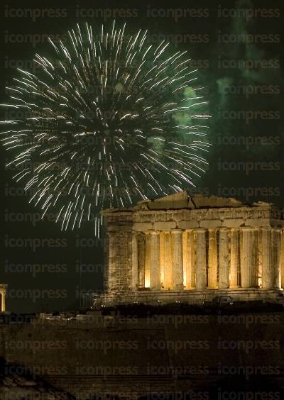 ΠΡΩΤΟΧΡΟΝΙΑ-ΣΤΗΝ-ΑΘΗΝΑ-ΠΥΡΟΤΕΧΝΗΜΑΤΑ-ΠΑΝΩ-ΑΠΟ-ΤΗΝ-ΑΚΡΟΠΟΛΗ-10