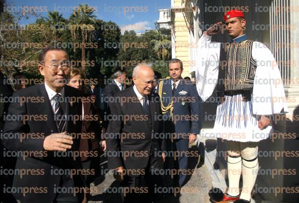 ΣΥΝΑΝΤΗΣΗ-ΠΡΟΕΔΡΟΥ-ΔΗΜΟΚΡΑΤΙΑΣ-ΠΑΠΟΥΛΙΑ-ΜΠΑΝ