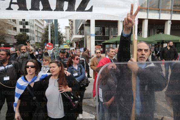 ΣΤΡΑΤΙΩΤΙΚΗ-ΠΑΡΕΛΑΣΗ-ΕΠΕΤΕΙΟ-25ης-ΜΑΡΤΙΟΥ-38