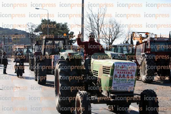 ΛΑΡΙΣΑ:-ΣΥΓΚΕΝΤΡΩΣΗ-ΑΓΡΟΤΩΝ-ΣΤΟΝ-ΚΟΜΒΟ-ΤΩΝ-ΤΕΜΠΩΝ-10