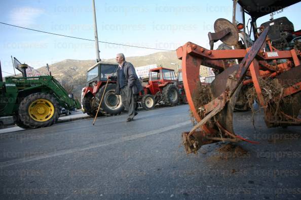 ΛΑΡΙΣΑ:-ΣΥΓΚΕΝΤΡΩΣΗ-ΑΓΡΟΤΩΝ-ΣΤΟΝ-ΚΟΜΒΟ-ΤΩΝ-ΤΕΜΠΩΝ-20