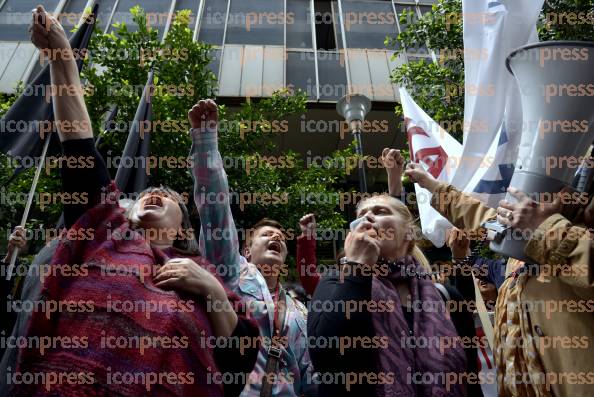 ΣΗΓΚΕΝΤΡΩΣΗ-ΔΙΑΜΑΡΤΙΡΙΑΣ-ΔΗΜΟΣΙΟΓΡΑΦΩΝ-ΕΡΓΑΖΟΜEΝΩΝ-ΤΥΠΟΥ