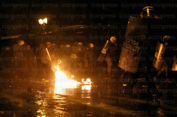 ΠΟΡΕΙΑ-ΓΙΑ-ΤΟΝ-ΕΟΡΤΑΣΜΟ-ΤΟΥ-ΠΟΛΥΤΕΧΝΕΙΟΥ-40