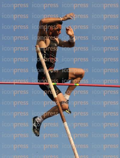 ATHENS-STREET-POLE-VAULT-2030