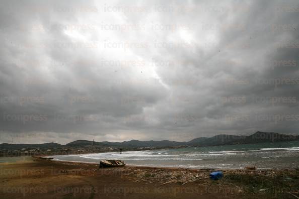 ΛΑΥΡΙΟ-WINDSURFING-ΑΨΗΦΩΝΤΑΣ-ΚΑΚΟΚΑΙΡΙΑ-1