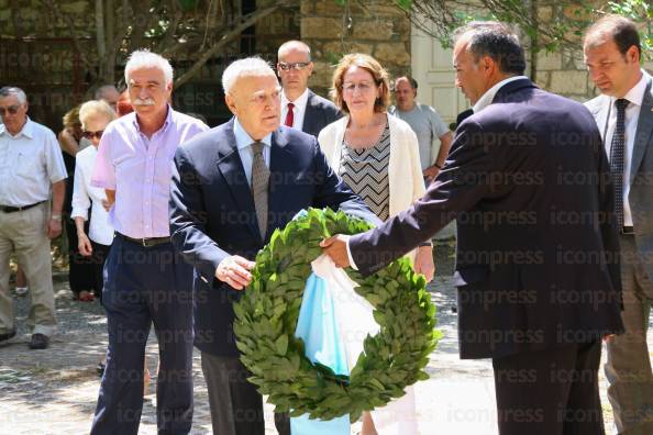 ΚΑΤΑΘΕΣΗ-ΣΤΕΦΑΝΟΥ-ΠΡΟΕΔΡΟ-ΔΗΜΟΚΡΑΤΙΑΣ-ΠΑΠΟΥΛΙΑ-18