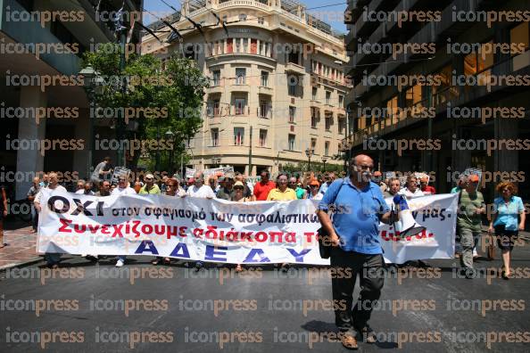 ΣΥΓΚΕΝΤΡΩΣΗ-ΔΙΑΜΑΡΤΥΡΙΑΣ-ΥΠΟΥΡΓΕΙΟ-ΕΡΓΑΣΙΑΣ-ΠΟΡΕΙΑ-2