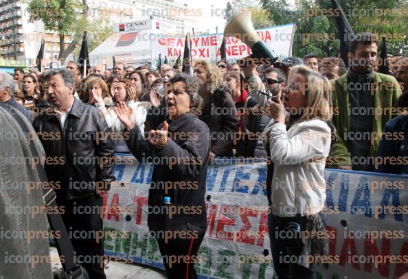 ΔΙΑΜΑΡΤΥΡΙΑ-ΕΡΓΑΖΟΜΕΝΩΝ-ΣΤΑ-ΚΛΩΣΤΗΡΙΑ-ΛΑΝΑΡΑ-ΚΑΙ-ΠΟΡΕΙΑ-ΣΤΟ-ΥΠ-ΟΙΚΟΝΟΜΙΑΣ-2