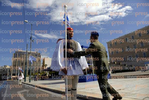 ΑΘΗΝΑ-ΣΤΡΑΤΙΩΤΙΚΗ-ΠΑΡΕΛΑΣΗ-ΕΟΡΤΑΣΜΟ-ΜΑΡΤΙΟΥ-68