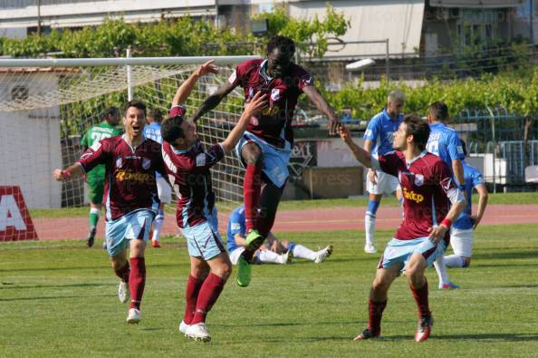 ΑΠΟΛΛΩΝ-ΣΜΥΡΝΗΣ-ΚΑΛΛΙΘΕΑ-FOOTBALL-LEAGUE