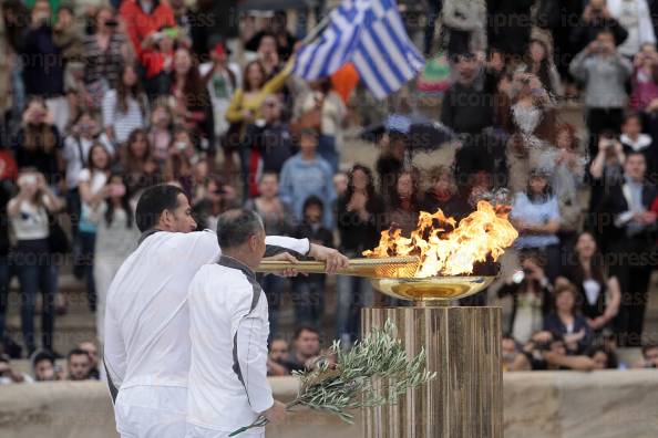 ΠΑΡΑΔΟΣΗ-ΟΛΥΜΠΙΑΚΗΣ-ΦΛΟΓΑΣ-ΚΑΛΛΙΜΑΡΜΑΡΟ-ΣΤΑΔΙΟ