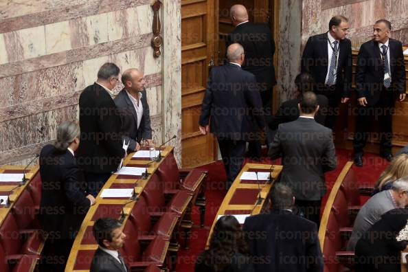 ΨΗΦΟΦΟΡΙΑ-ΑΡΣΗ-ΑΣΥΛΙΑΣ-ΒΟΥΛΕΥΤΩΝ-ΧΡΥΣΗΣ-4