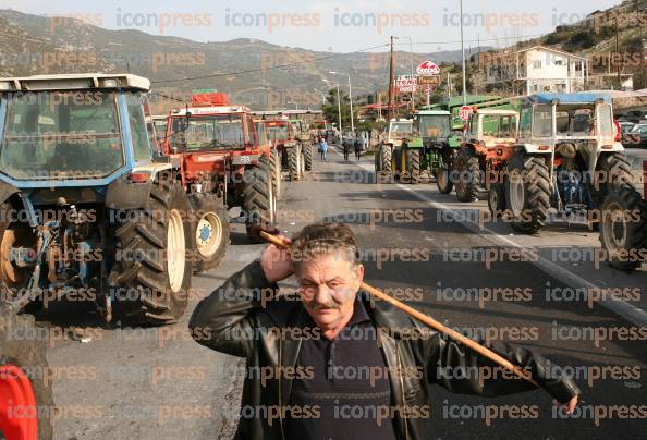 ΛΑΡΙΣΑ:-ΑΠΟΚΛΕΙΣΜΟΣ-ΤΗΣ-ΕΘΝΙΚΗΣ-ΟΔΟΥ-ΣΤΟ-ΥΨΟΣ-ΤΩΝ-ΤΕΜΠΩΝ-ΑΠΟ-ΑΓΡΟΤΕΣ-20