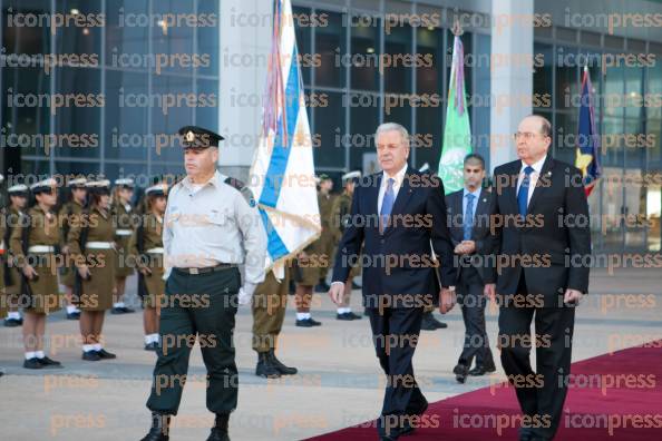 ΥΠΟΥΡΓΟΣ-ΕΘΝΙΚΗΣ-ΑΜΥΝΑΣΔΗΜΗΤΡΗΣ-ΑΒΡΑΜΟΠΟΥΛΟΣ-ΣΥΝΟΜΙΛΕΙ-5